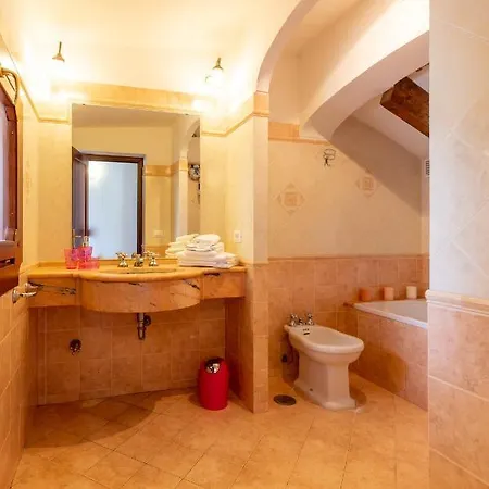 Rossy House Апартаменты *